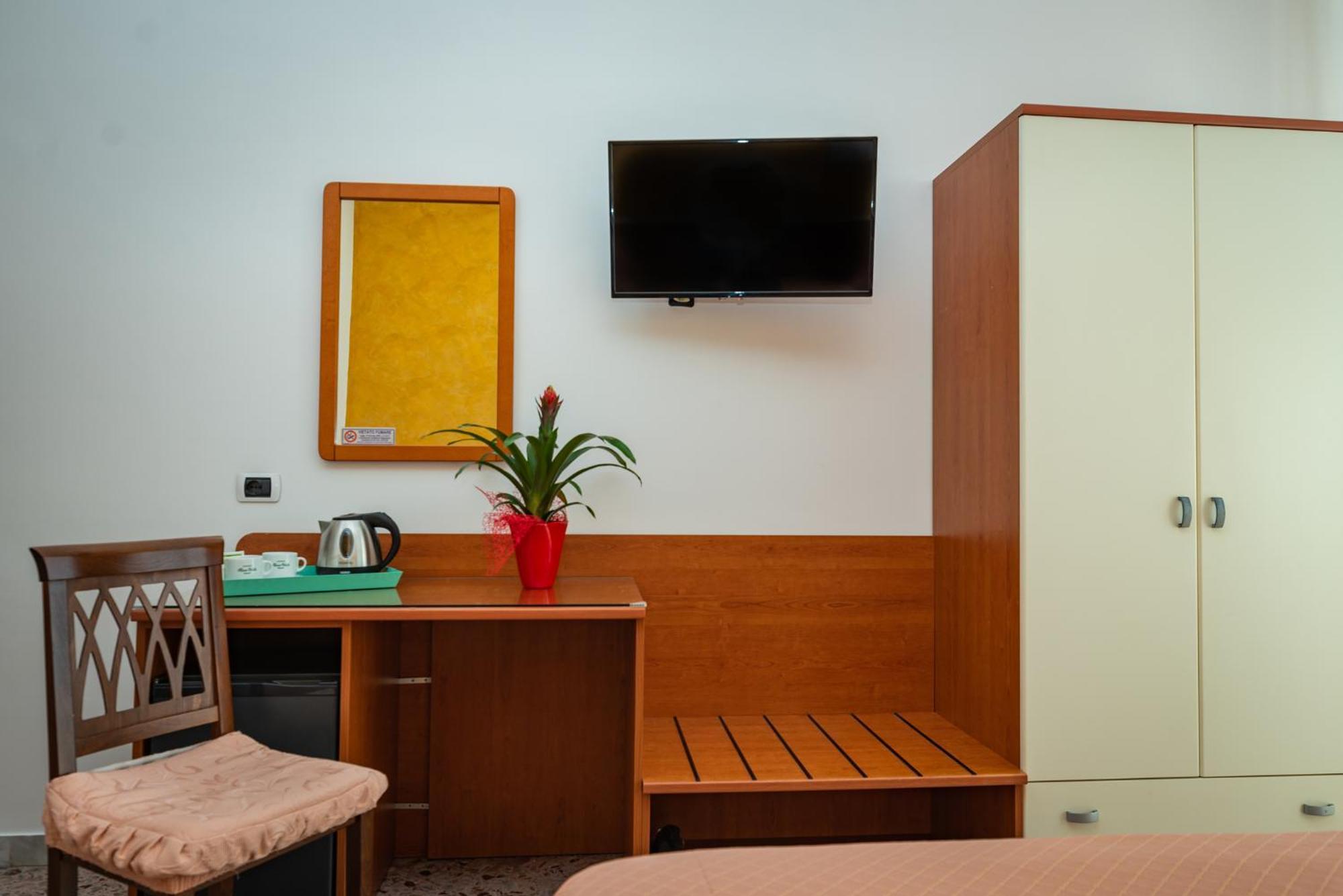 Hotel Baia Verde Maiori Zewnętrze zdjęcie