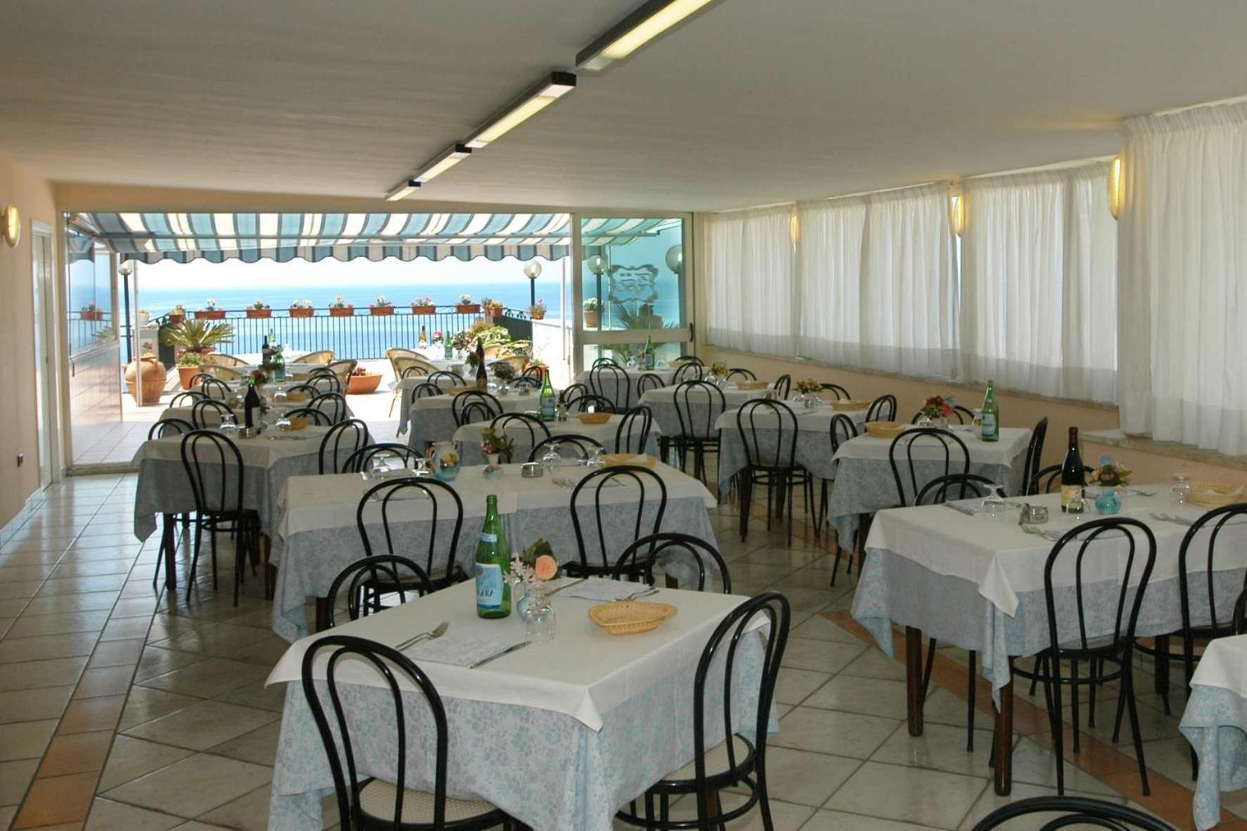 Hotel Baia Verde Maiori Zewnętrze zdjęcie